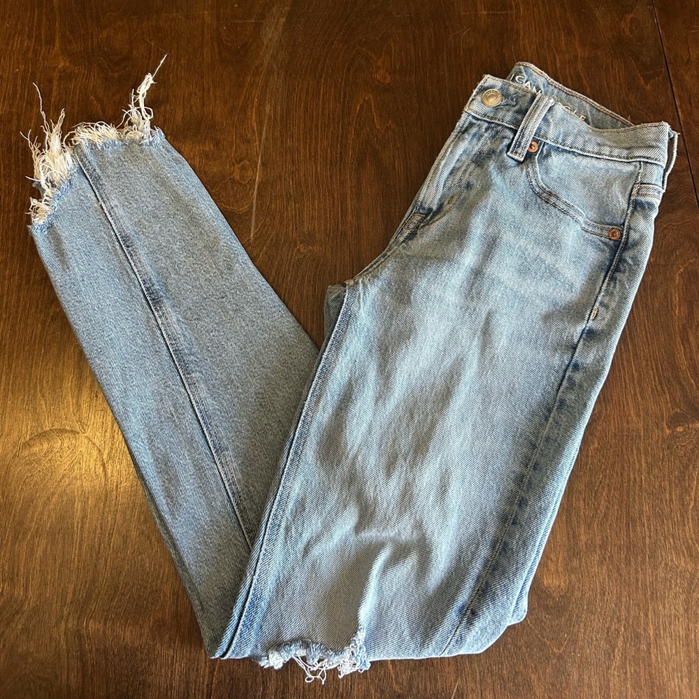 American eagle 90’s style skinny jeans